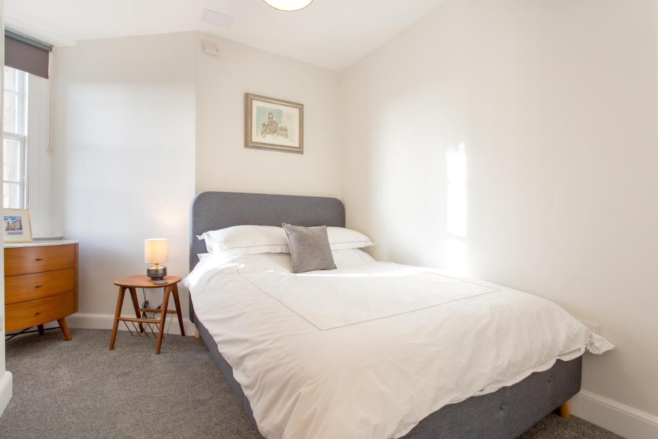 Royal Mile - Old Town Apartment Единбург Екстериор снимка