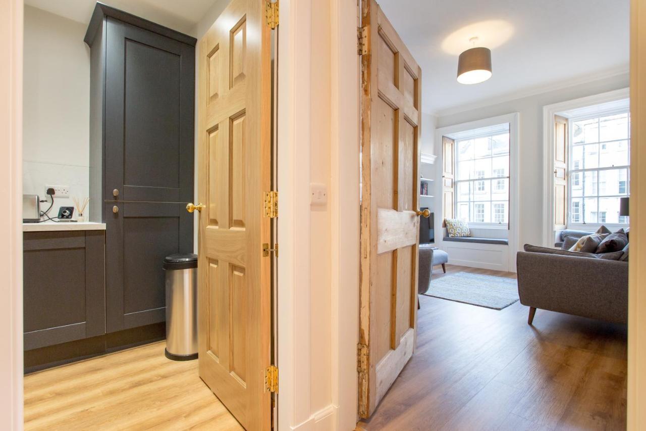 Royal Mile - Old Town Apartment Единбург Екстериор снимка